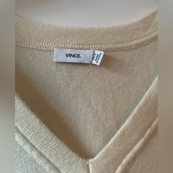 NWOT Vince off-white, oversize, wool-cashmere blend V-neck poncho sweater, XS/S - Picture 6 of 8